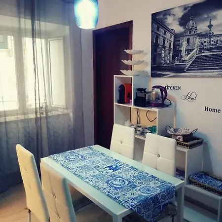 Hola Cathedral House Apartment *