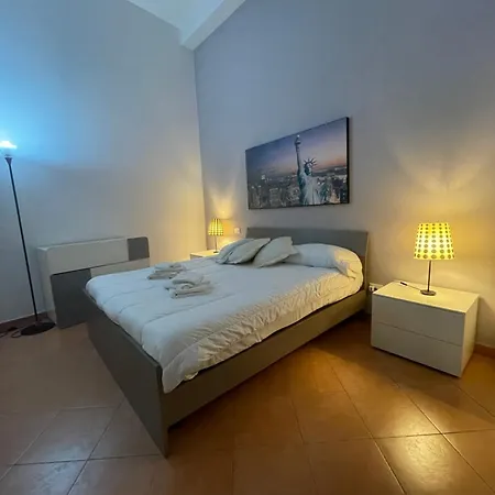 Hola Cathedral House Apartment Palermo