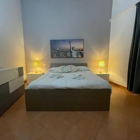 Apartment Hola Cathedral House *