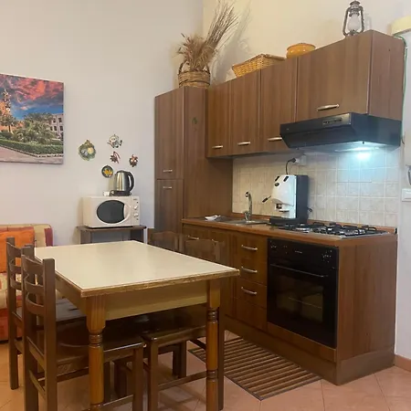 Hola Cathedral House باليرمو